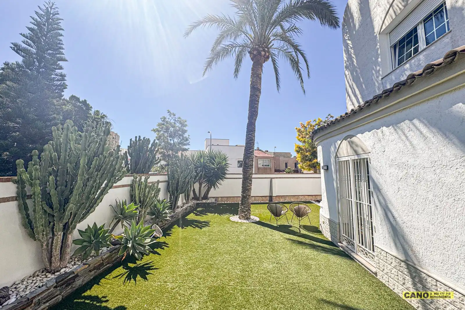 Garden of Houses for sale in Roquetas de Mar  with Terrace, Storage room and Swimming Pool