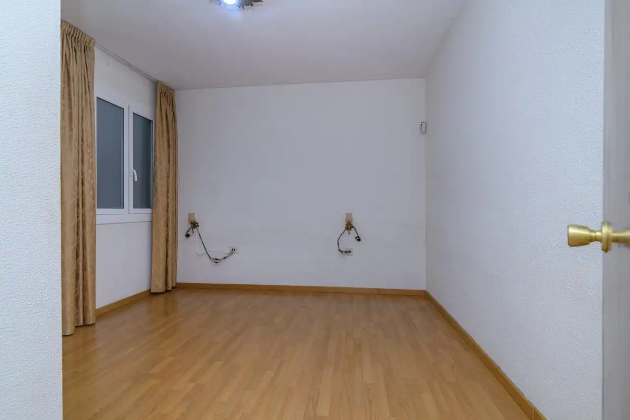 Habitación de Piso en venta en Barcelona con Calefacción y Parquet
