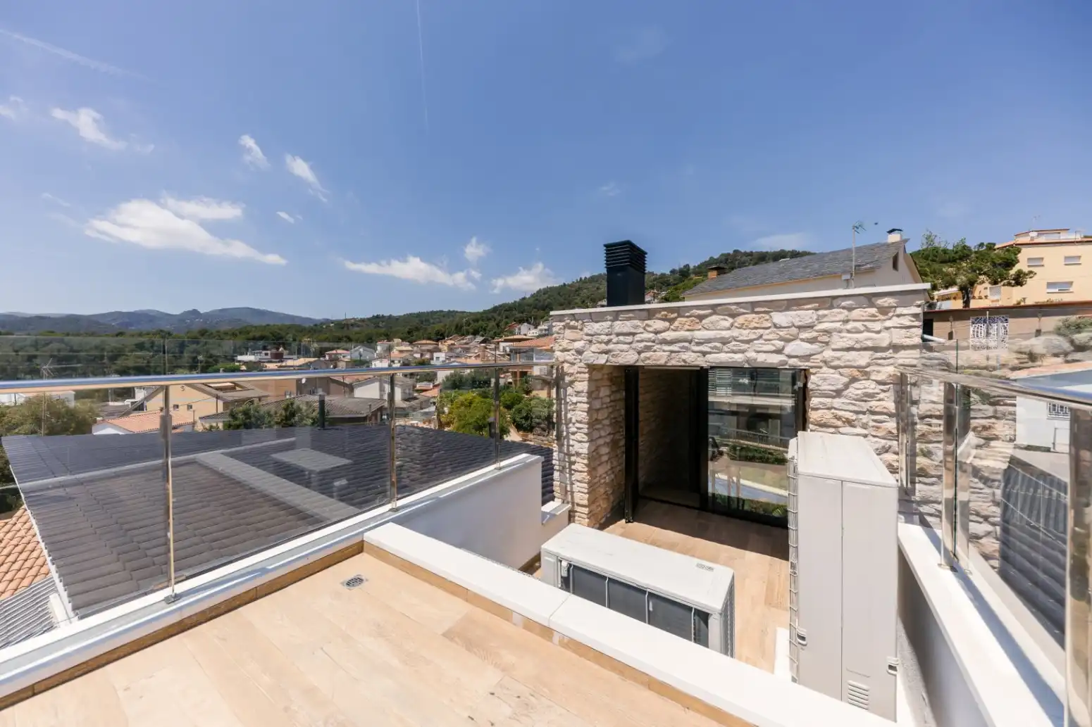 Terrassa de Casa o xalet en venda en Viladecans amb Aire condicionat, Calefacció i Jardí privat