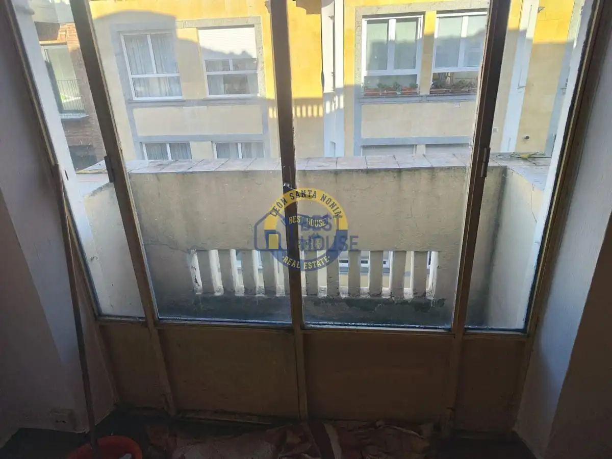 Terrasse von Wohnung zum Verkauf in León Capital  mit Heizung, Parkett und Terrasse