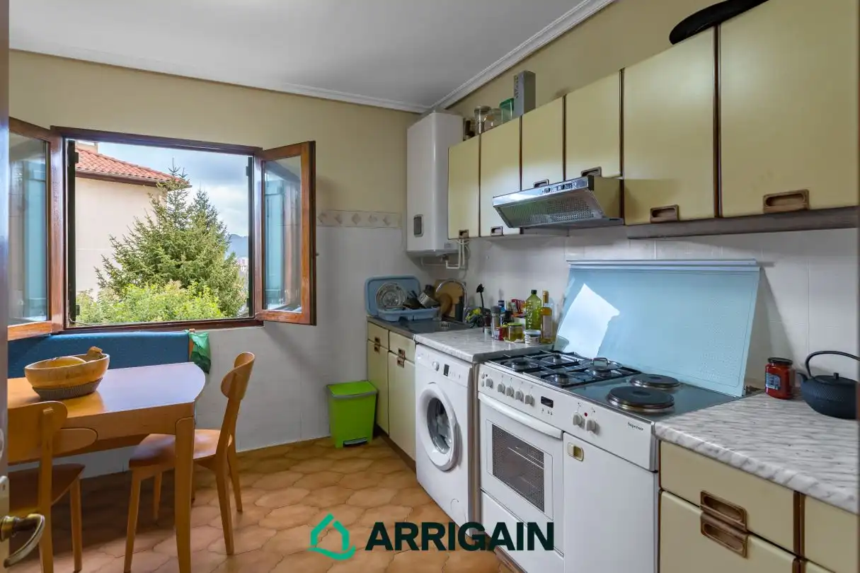 Kitchen of Flat for sale in Donostia - San Sebastián   with Heating