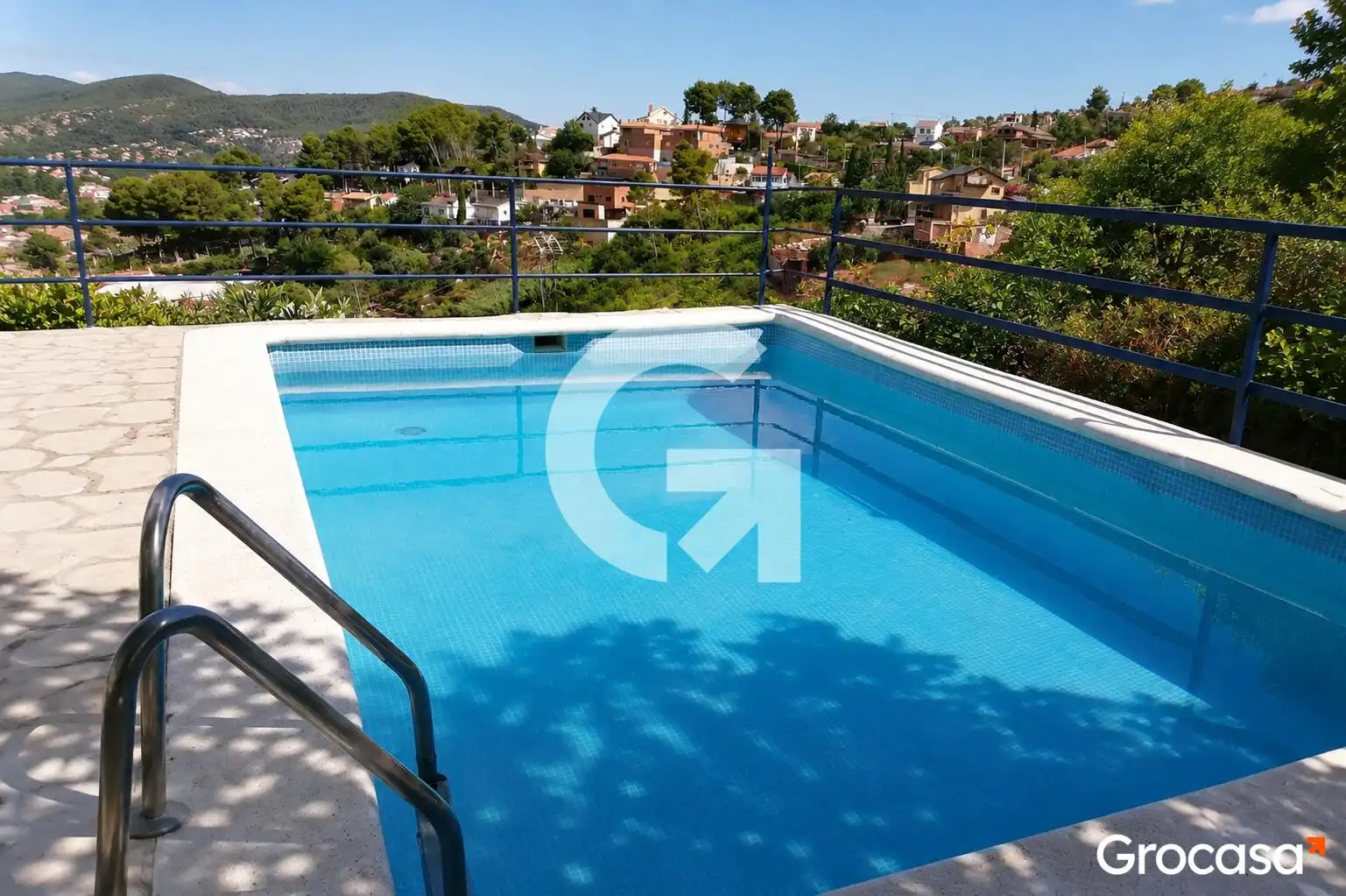 Maison avec terrasse à vendre à CL LOURDES