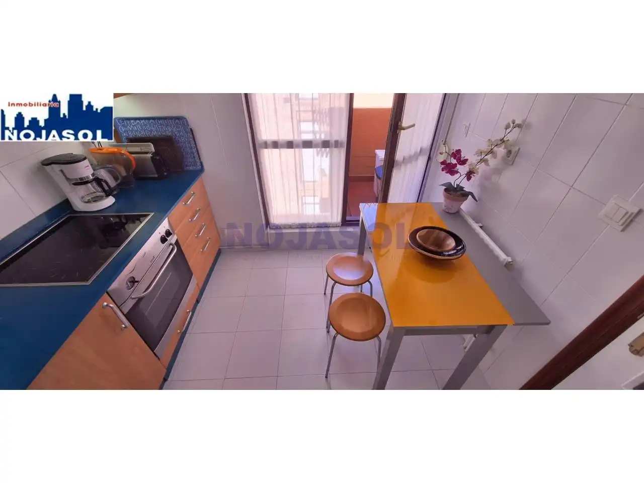 Cocina de Piso de alquiler en Noja con Calefacción, Parquet y Amueblado