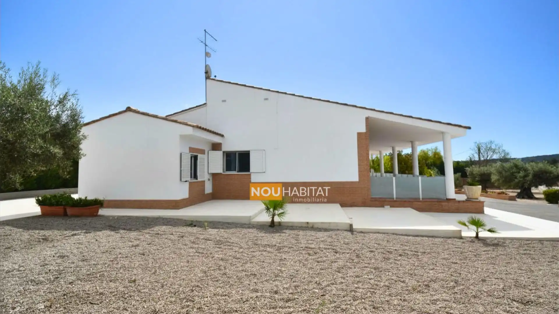 Vista exterior de Casa o chalet en venta en Turís con Aire acondicionado, Calefacción y Jardín privado