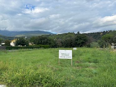 Terreny residencial en venda a Carrer Poniol 10