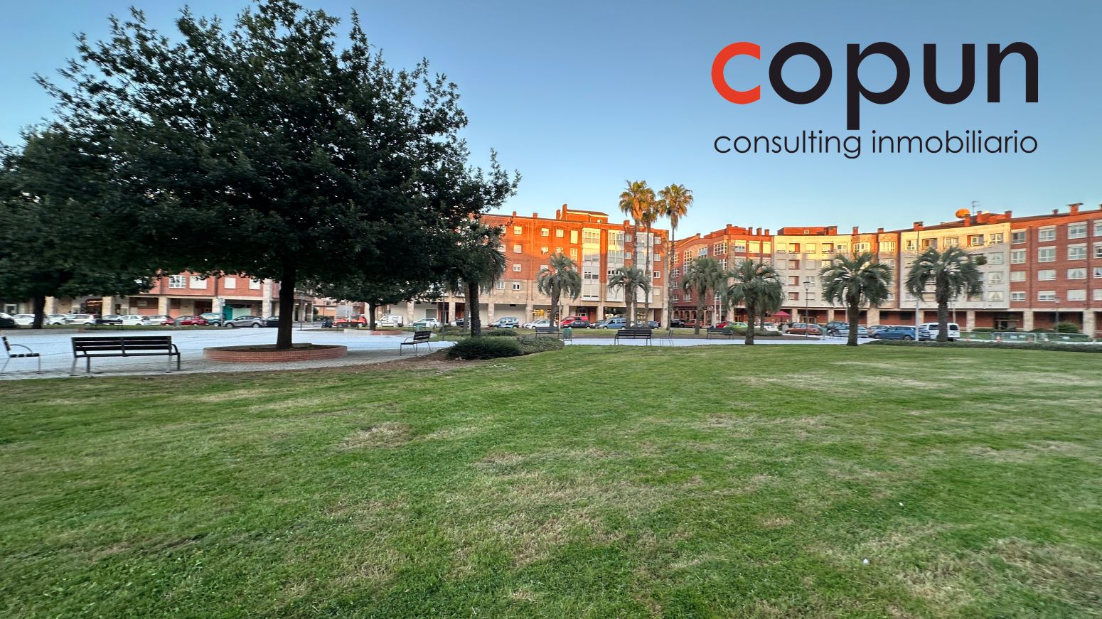 Exterior view of Flat for sale in Gijón   with Heating, Private garden and Furnished