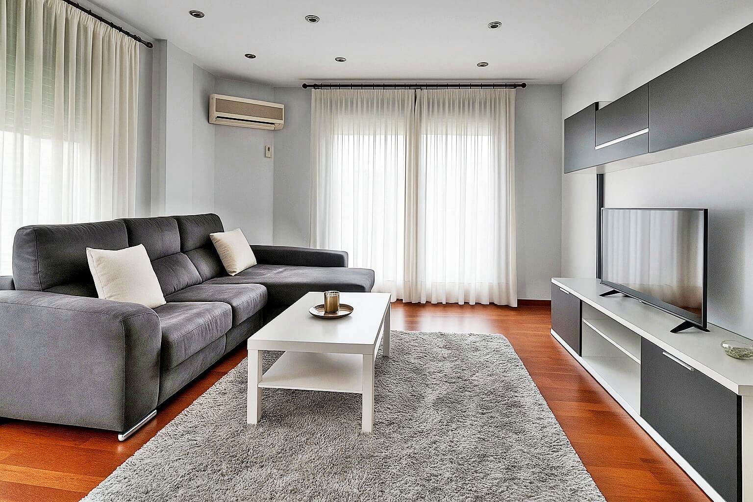 Living room of Duplex to rent in Torrelavega   with Heating, Furnished and Oven