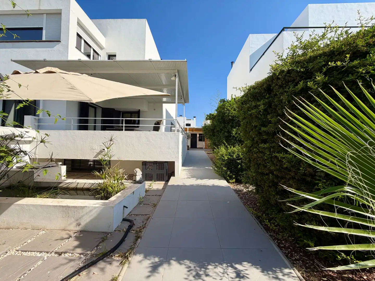 Vista exterior de Casa o chalet en venta en Albolote con Aire acondicionado, Calefacción y Jardín privado