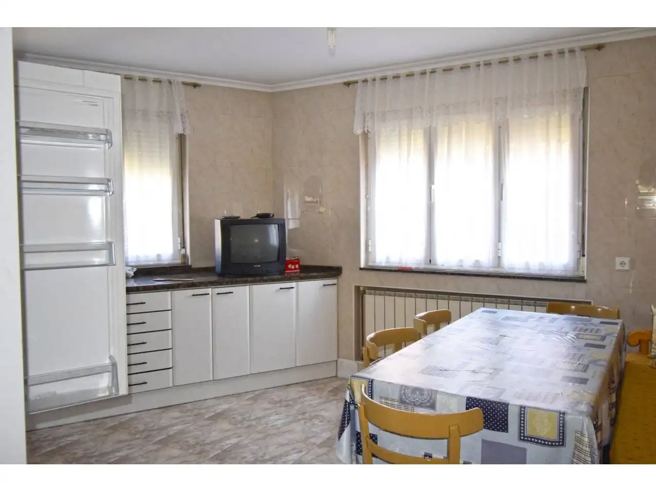Cocina de Casa o chalet en venta en Vegaquemada con Calefacción y Jardín privado