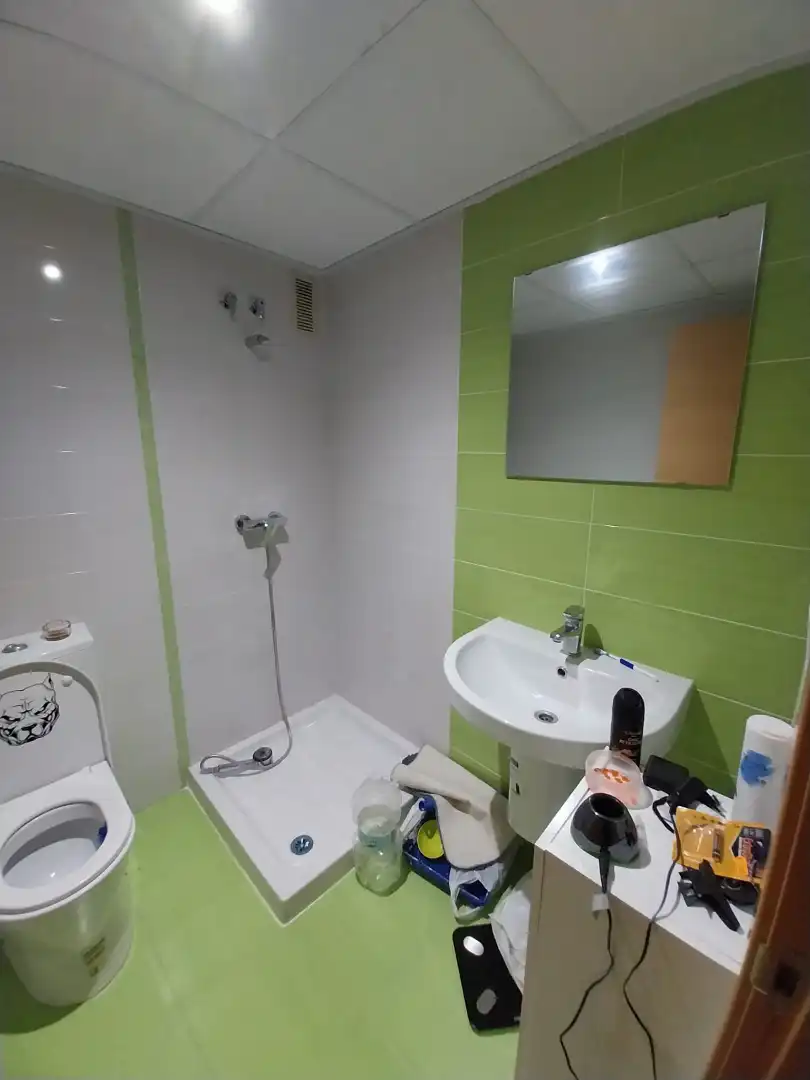 Badezimmer von Wohnung zum Verkauf in Favara mit Klimaanlage, Terrasse und Waschmaschine