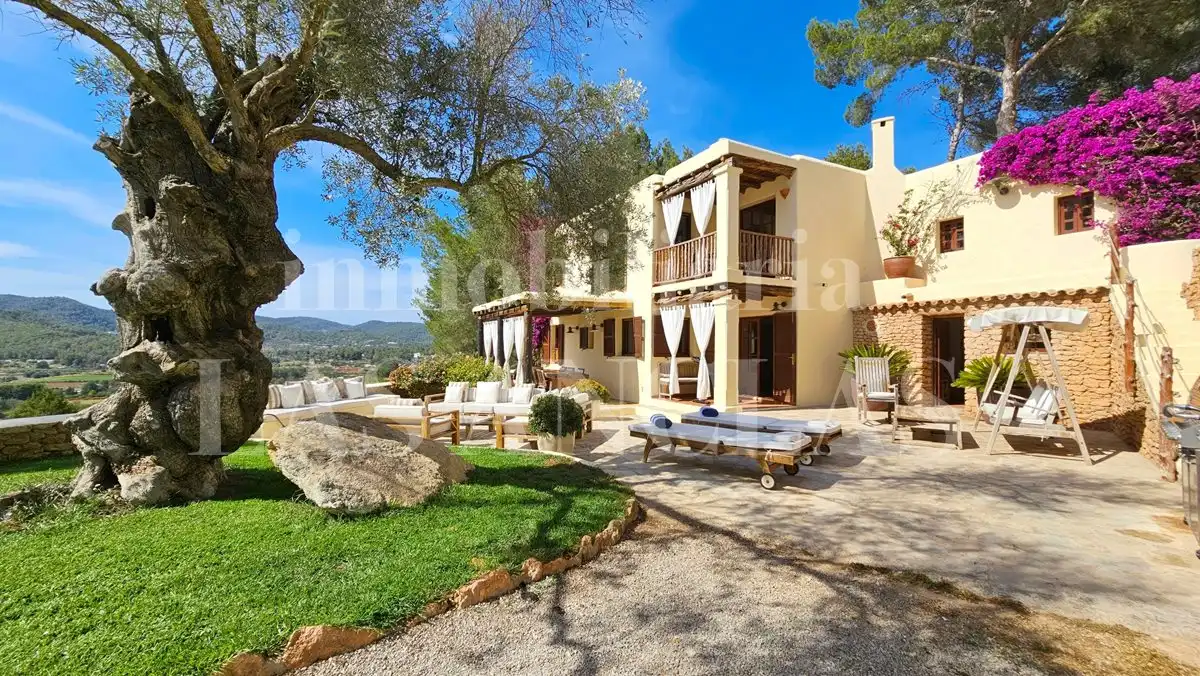 Casa rústica amb piscina en venda a Sant Antoni de Portmany, imagen 2
