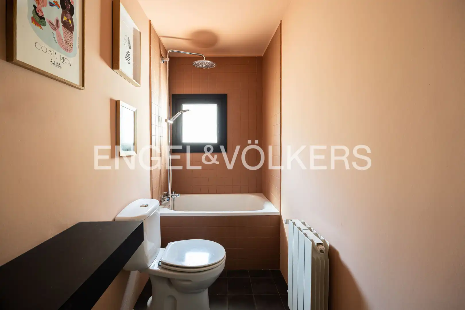 Bathroom of Houses for rent in Caldes d'Estrac  with Air Conditioner, Heating and Private garden
