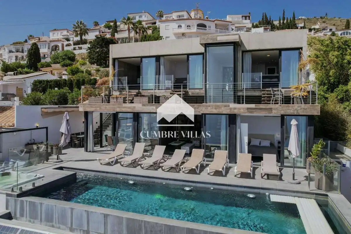Exterior view of Houses for sale in Salobreña  with Private garden, Terrace and Storage room