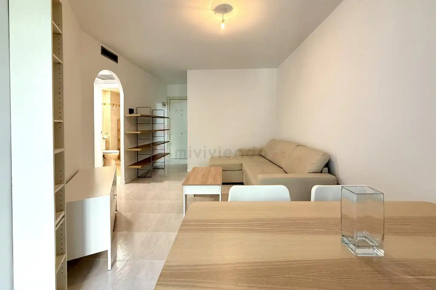 Sala de estar de Apartamento de alquiler en Madrid con Aire acondicionado, Calefacción y Piscina