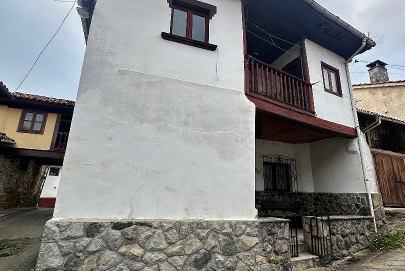 Foto 1 de Casa adosada en venda a Lugar el Valle, 4, Piloña, Asturias