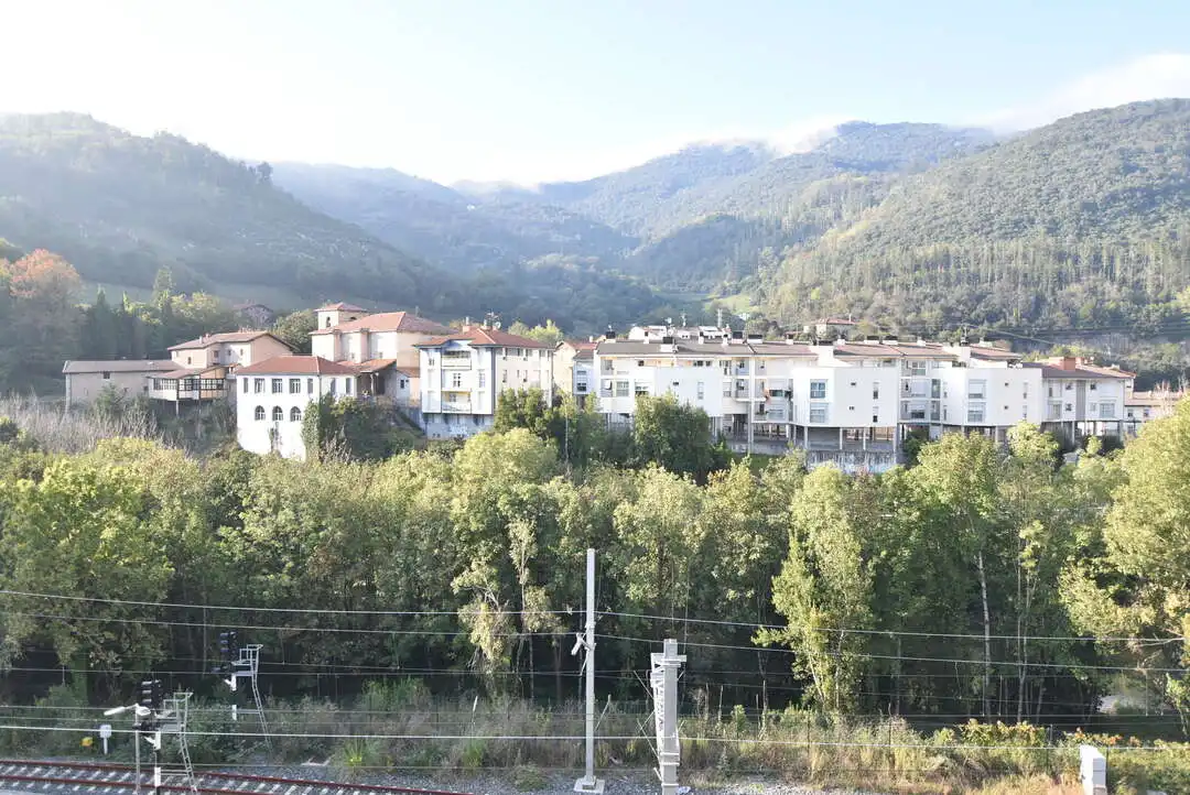 Vista exterior de Pis en venda en Mendaro, Gipuzkoa