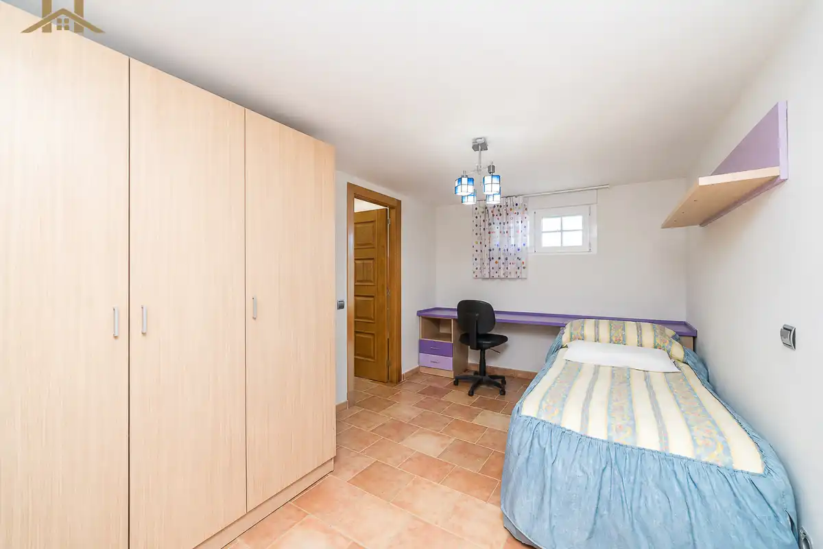 Habitación de Casa o chalet en venta en Villaviciosa de Odón con Aire acondicionado, Calefacción y Jardín privado