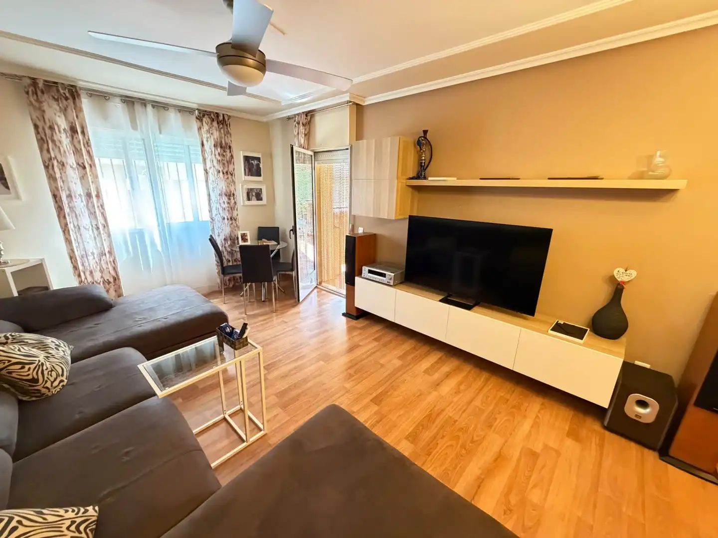 Flat with terrace for sale in Calle Alfonso X El Sabio 1, imagen 4