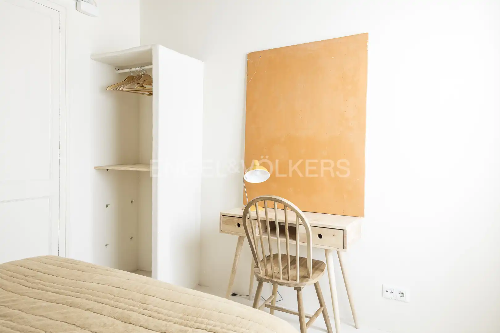 Bedroom of Flat for rent in Barcelona  with Air Conditioner, Heating and Balcony