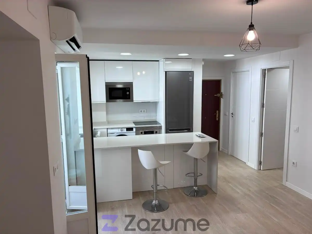 Cocina de Piso de alquiler en Madrid con Aire acondicionado, Calefacción y Horno