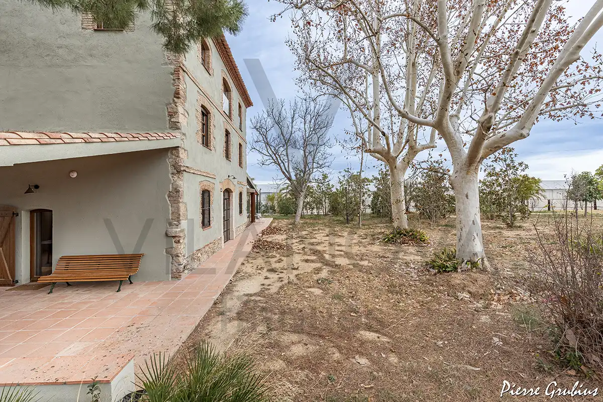 Vista exterior de Finca rústica en venda en Riudoms amb Calefacció, Jardí privat i Terrassa