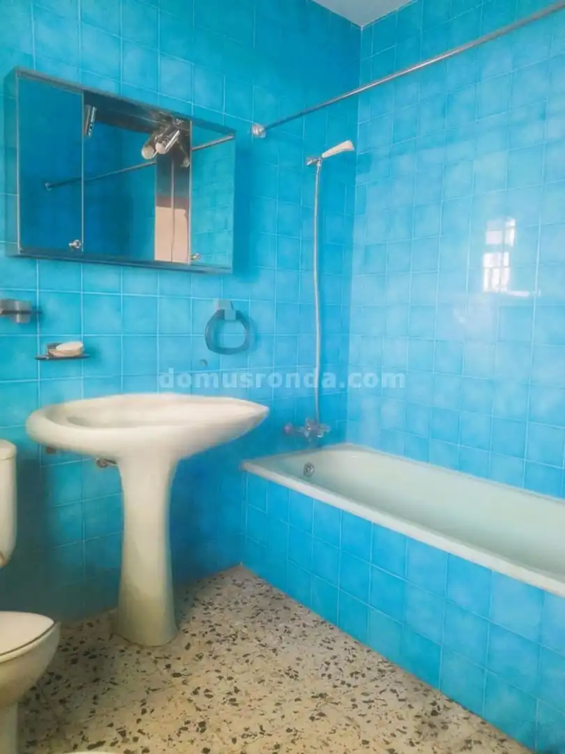 Bany de Casa o xalet en venda en Alcalá del Valle amb Terrassa i Traster