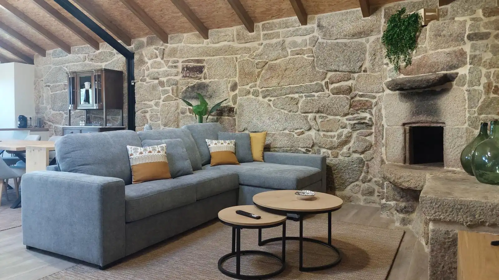 Sala de estar de Casa o chalet de alquiler en Cangas  con Calefacción, Jardín privado y Amueblado
