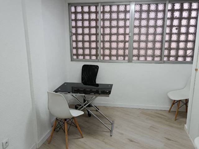 Oficina en Alquiler en Carrer General O'Donnell, 1 en Ensanche - Diputación