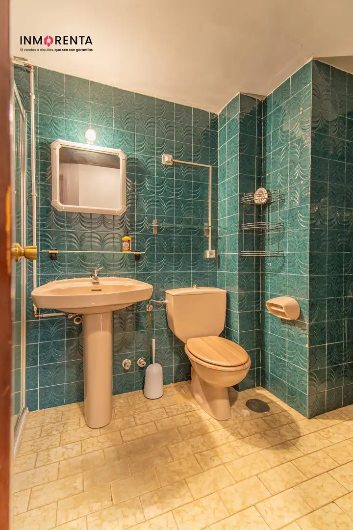Bathroom of Flat for sale in Madrid  with Heating and Furnished