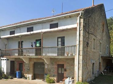 Casa con balcón en venta en Voto