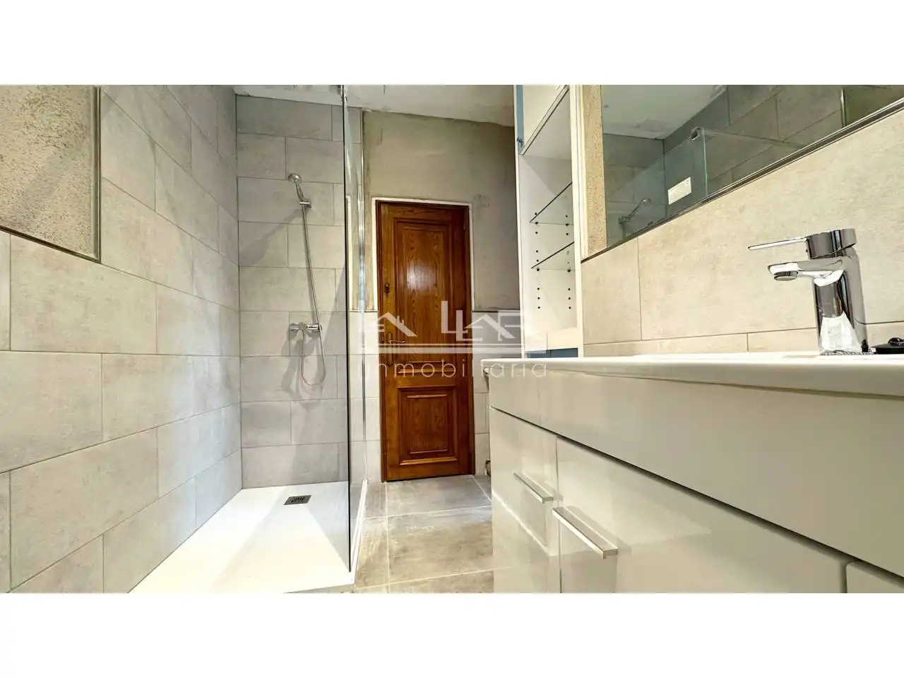 Bany de Casa o xalet en venda en Vic amb Calefacció, Jardí privat i Parquet