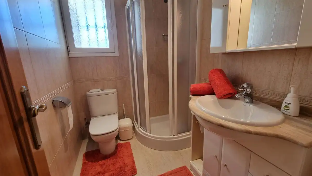 Bany de Casa o xalet de lloguer en Benahavís amb Aire condicionat, Jardí privat i Terrassa