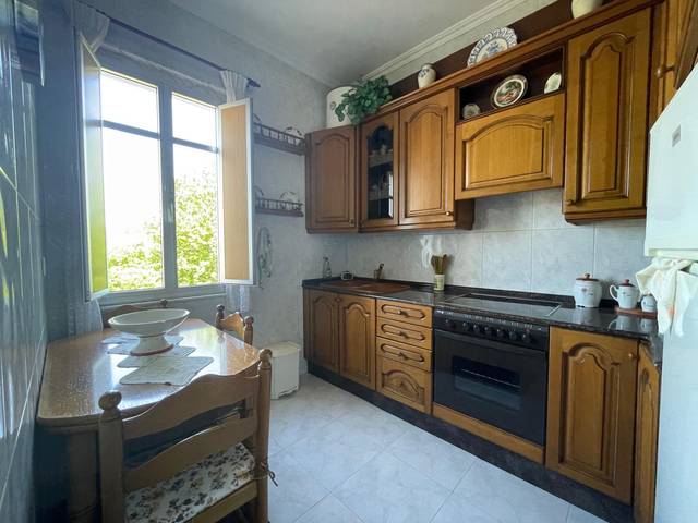 Edificio en Venta en A Malata - Catabois - Ciudad Jardín