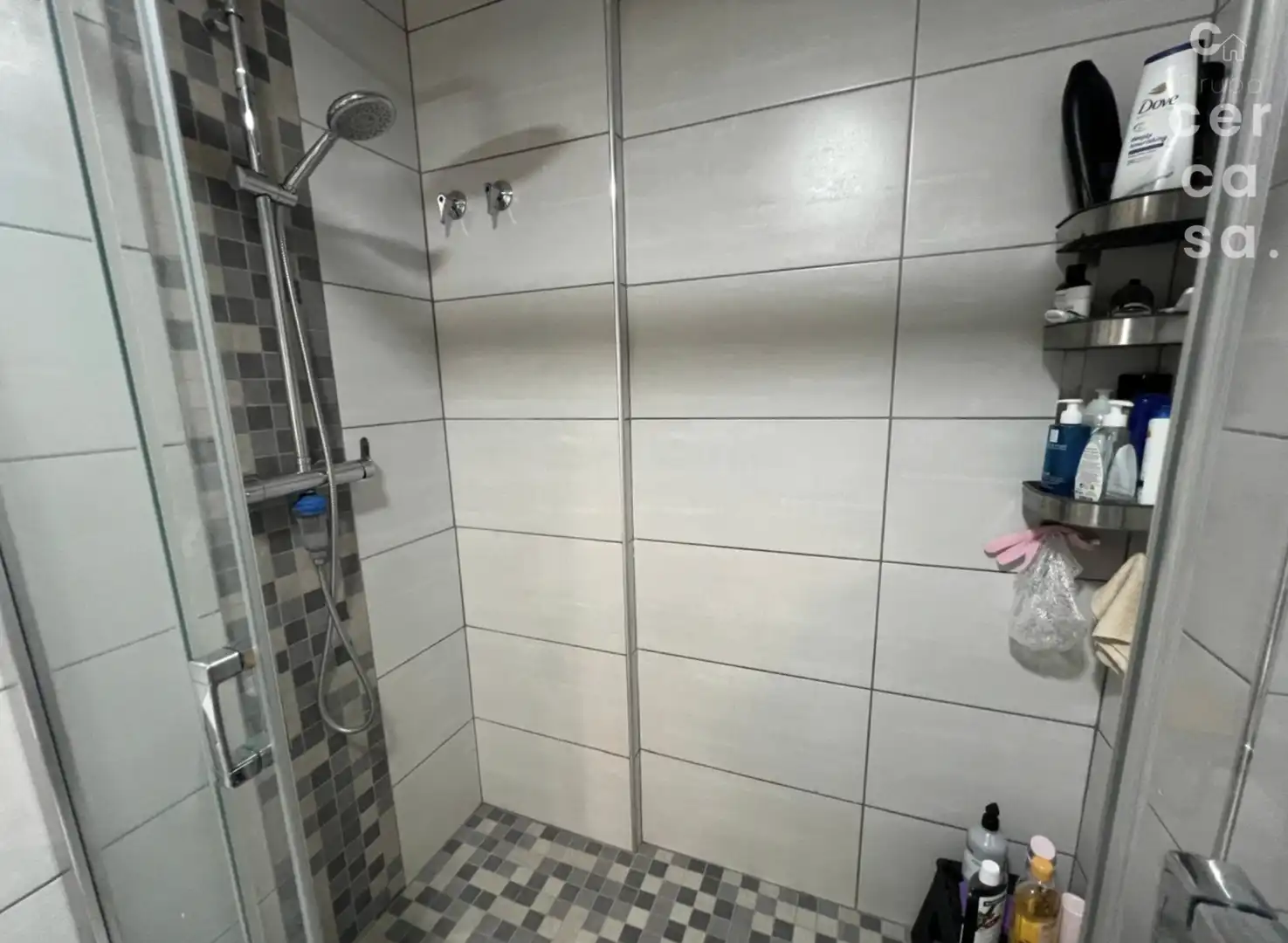 Baño de Piso en venta en Valencia con Aire acondicionado y Balcón