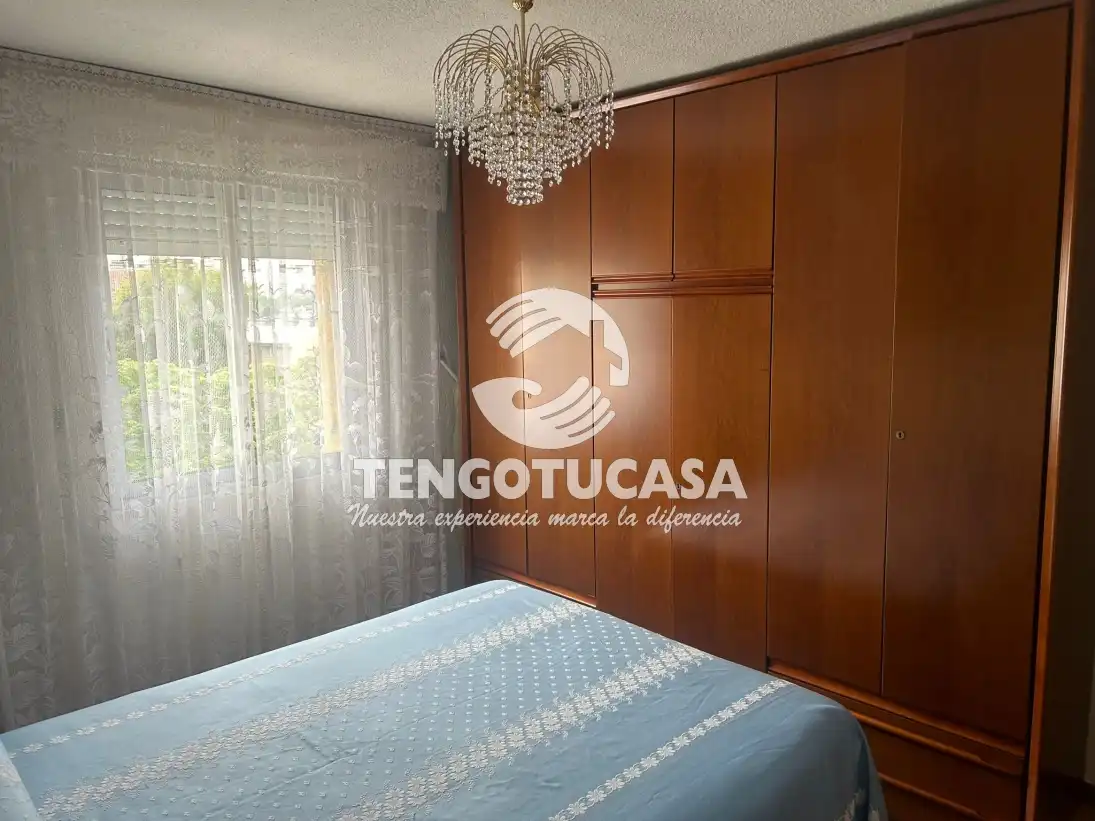 Bedroom of Flat for sale in Madrid  with Air Conditioner and Heating