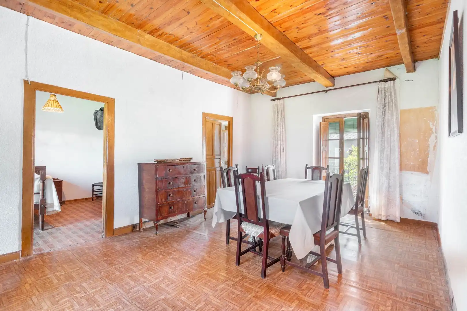 Comedor de Casa o chalet en venta en Cabrillanes con Jardín privado, Terraza y Trastero