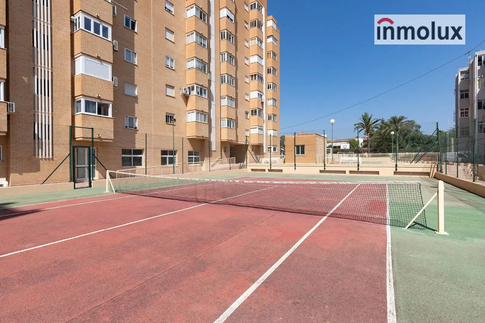 Aparcament de Pis en venda en El Campello amb Aire condicionat, Calefacció i Terrassa