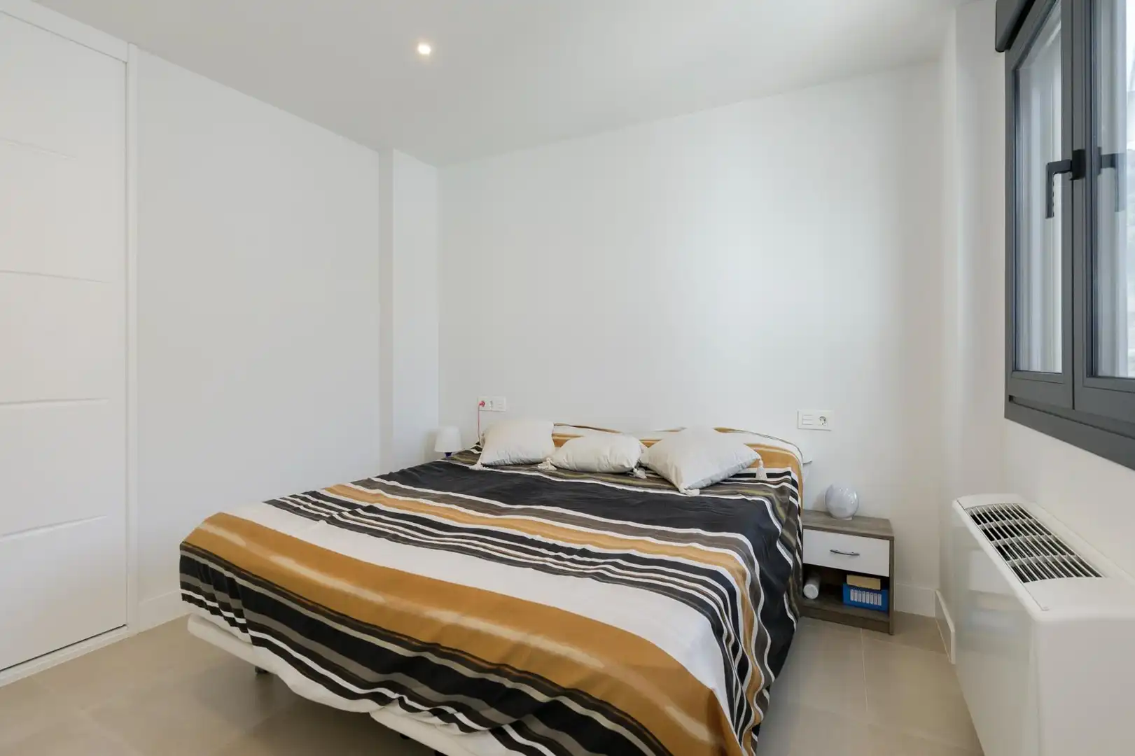 Bedroom of Houses for sale in Dílar  with Air Conditioner, Heating and Private garden