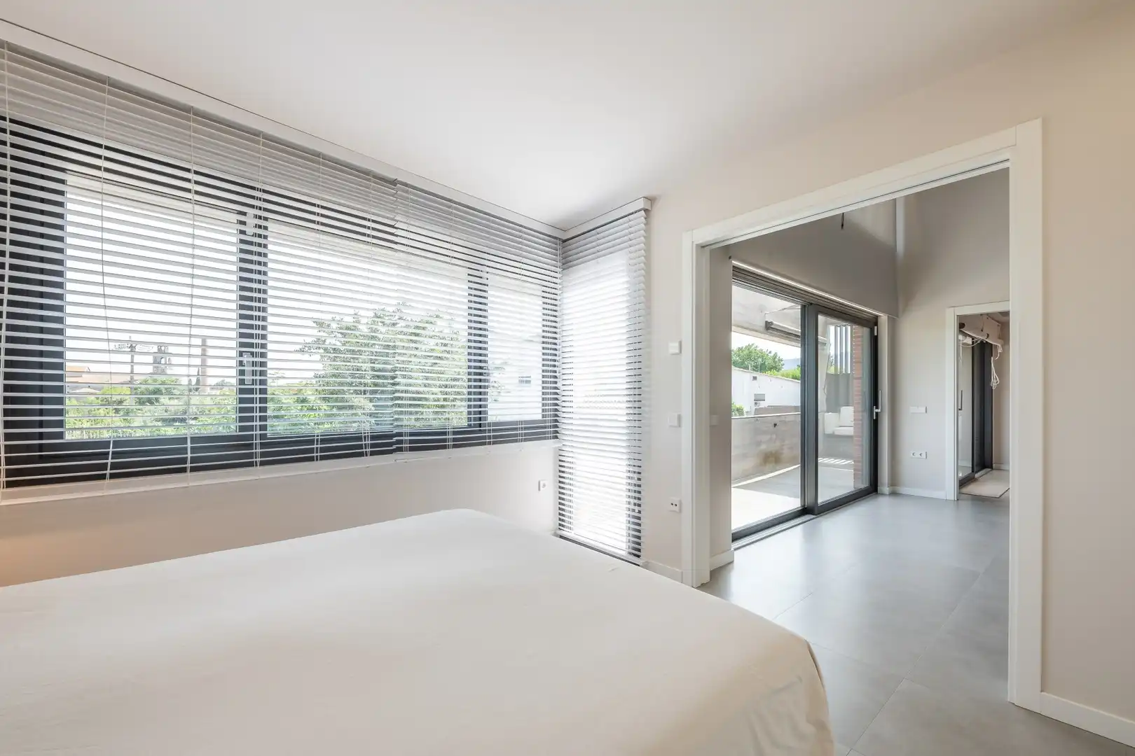 Bedroom of Houses for sale in Banyoles
