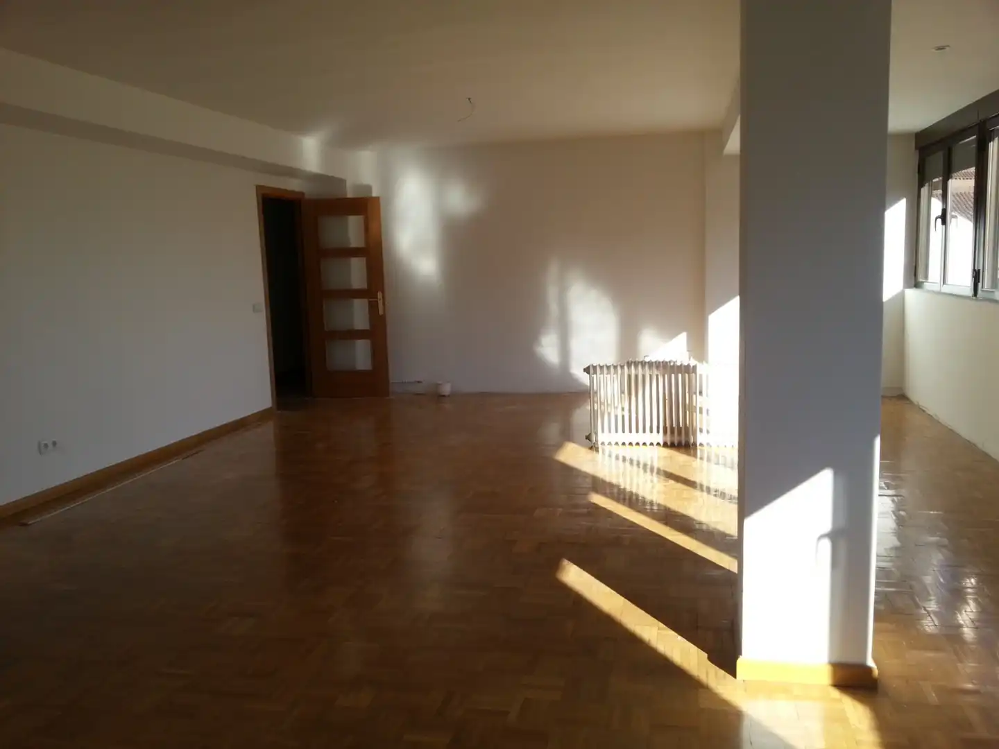Sala d'estar de Pis en venda en Madrid amb Aire condicionat, Calefacció i Forn