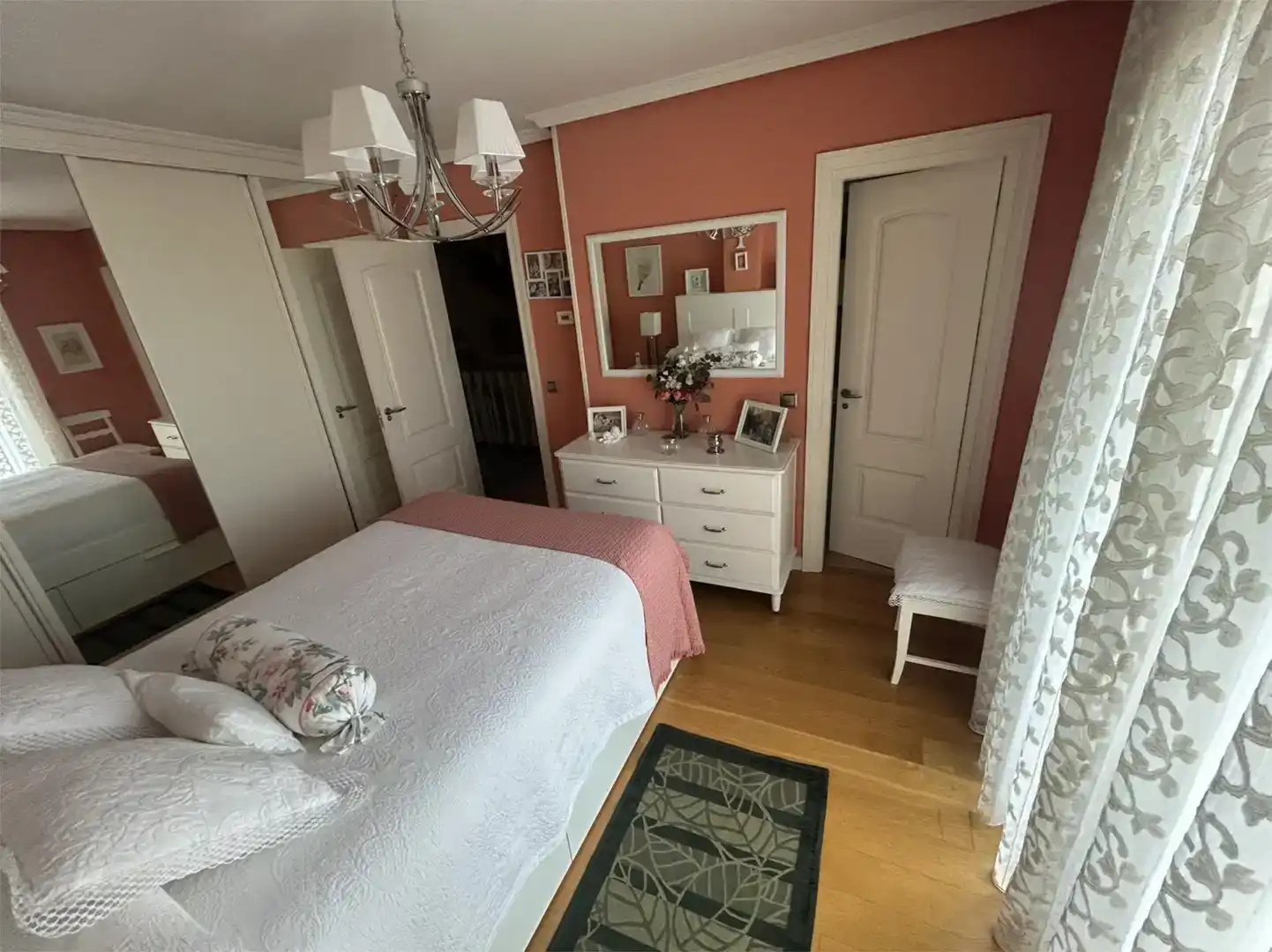 Dormitori de Casa adosada en venda en Segovia amb Parquet, Traster i Balcó