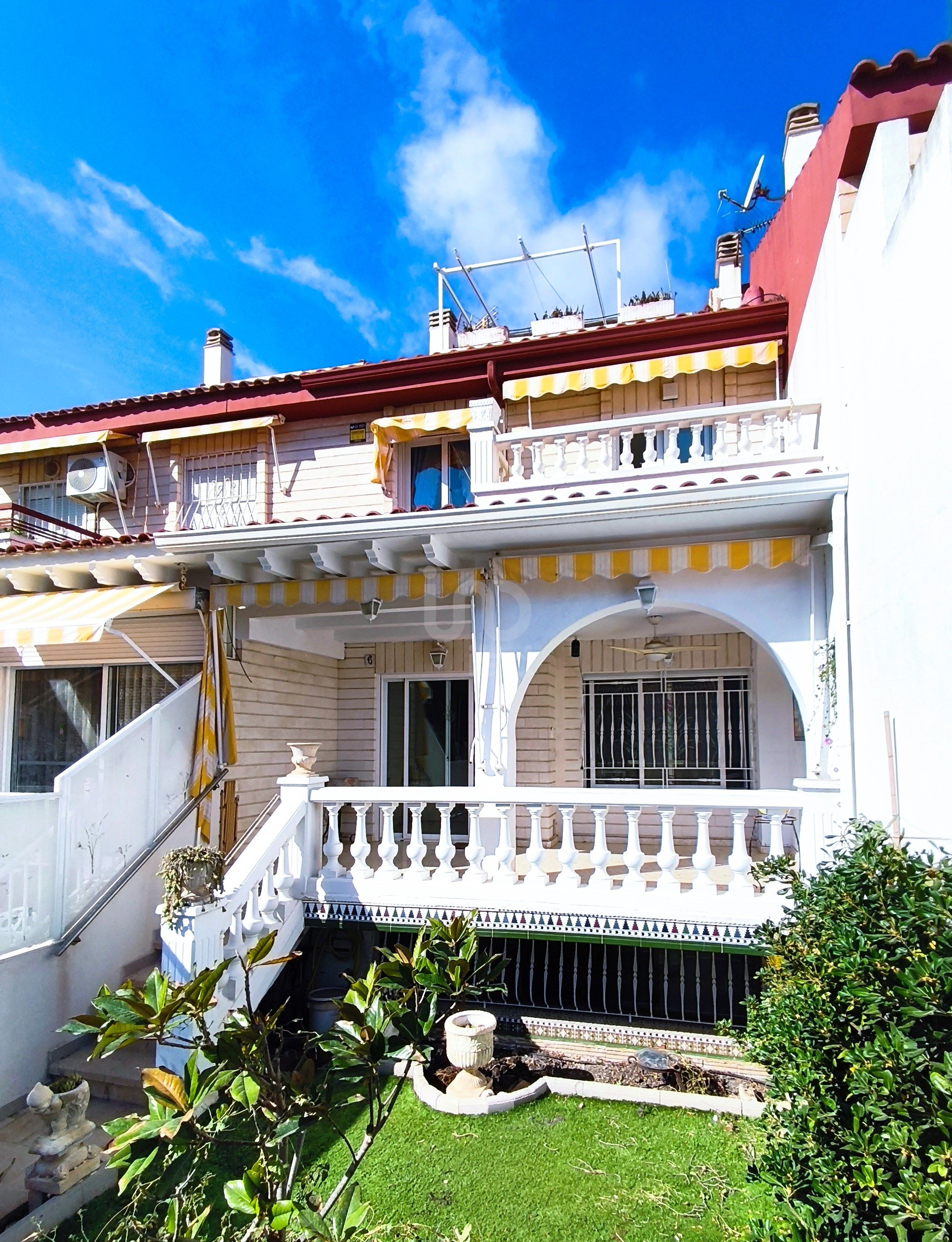 Exterior view of House or chalet for sale in Alicante / Alacant  with Air Conditioner, Heating and Terrace
