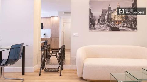 Foto 4 de Apartament per a compartir a Castillejos - Cuzco,  Madrid Capital