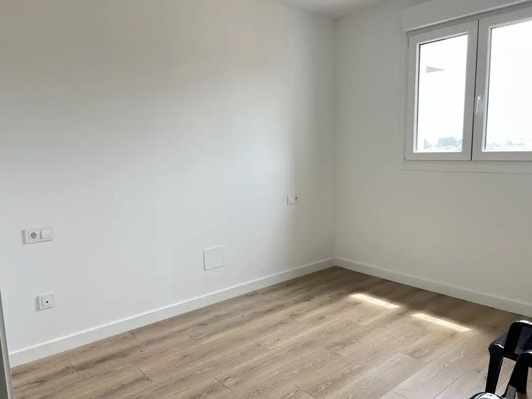 Schlafzimmer von Wohnung zur Miete in Siero mit Klimaanlage, Heizung und Terrasse
