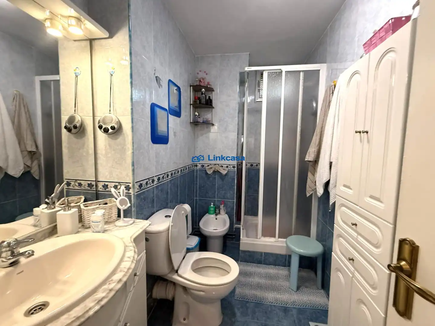 Bathroom of Flat for sale in Madrid  with Air Conditioner, Heating and Private garden