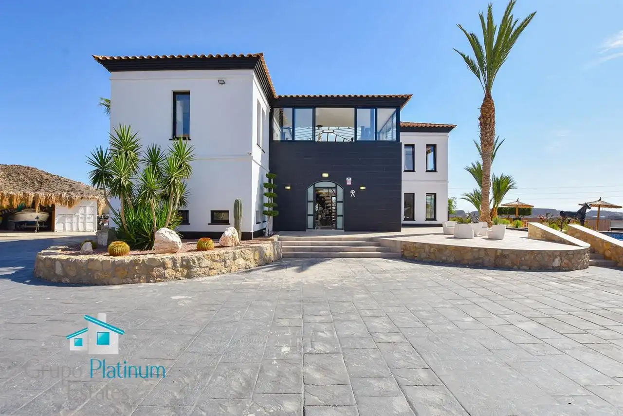 Detached house with garden for sale in San Juan de los Terreros, imagen 25