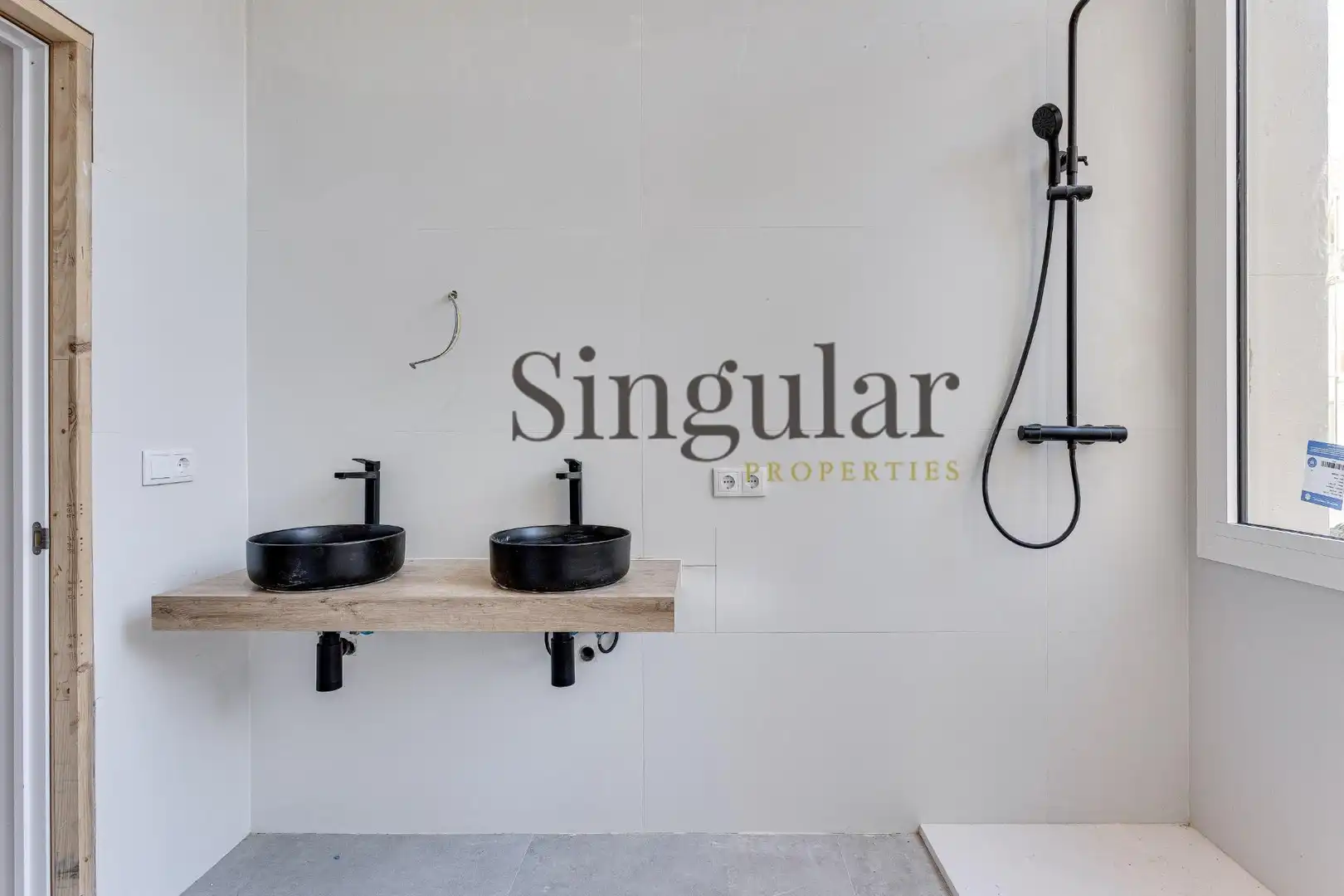 Baño de Ático en venta en Barcelona con Aire acondicionado, Calefacción y Terraza