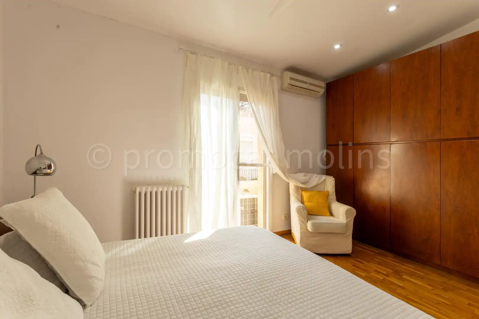 Habitación de Casa o chalet en venta en Molins de Rei con Aire acondicionado, Calefacción y Jardín privado