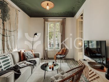 Apartament amb balcó de lloguer a Gran Via de les Corts Catalanes