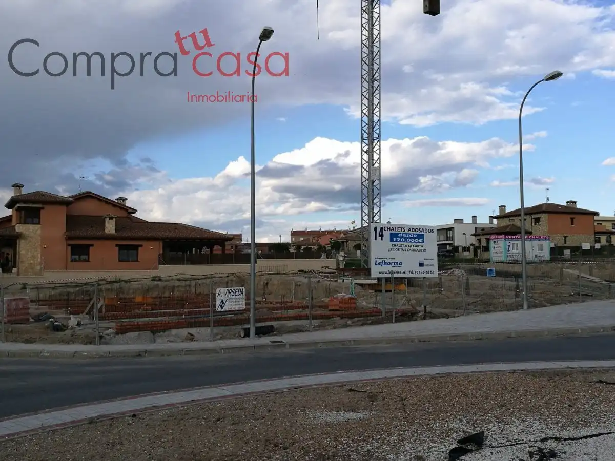 Terreni e lotti in vendita a La Lastrilla, imagen 47